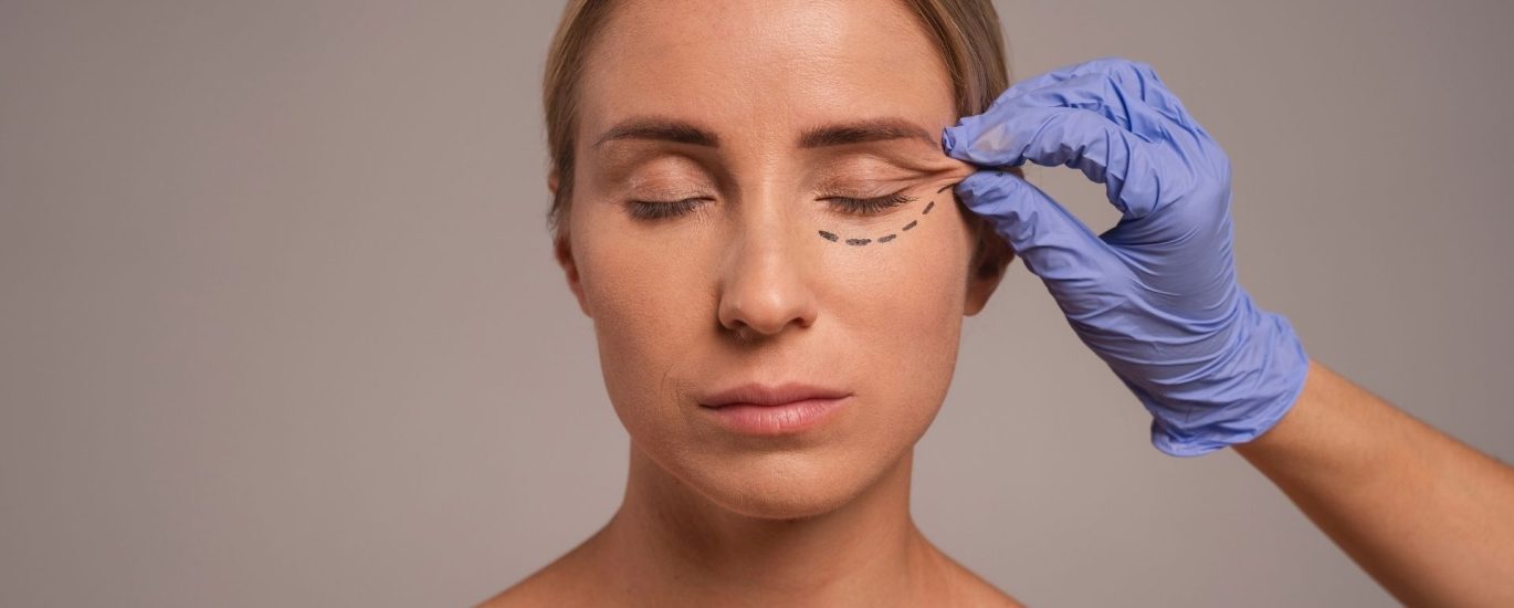 woman preparing cosmetic surgery 1